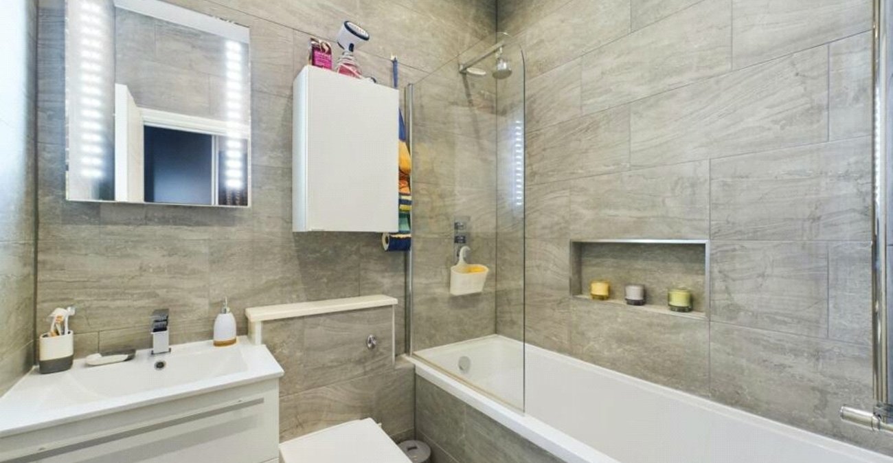 2 bedroom property for sale in Bexleyheath | Robinson Jackson