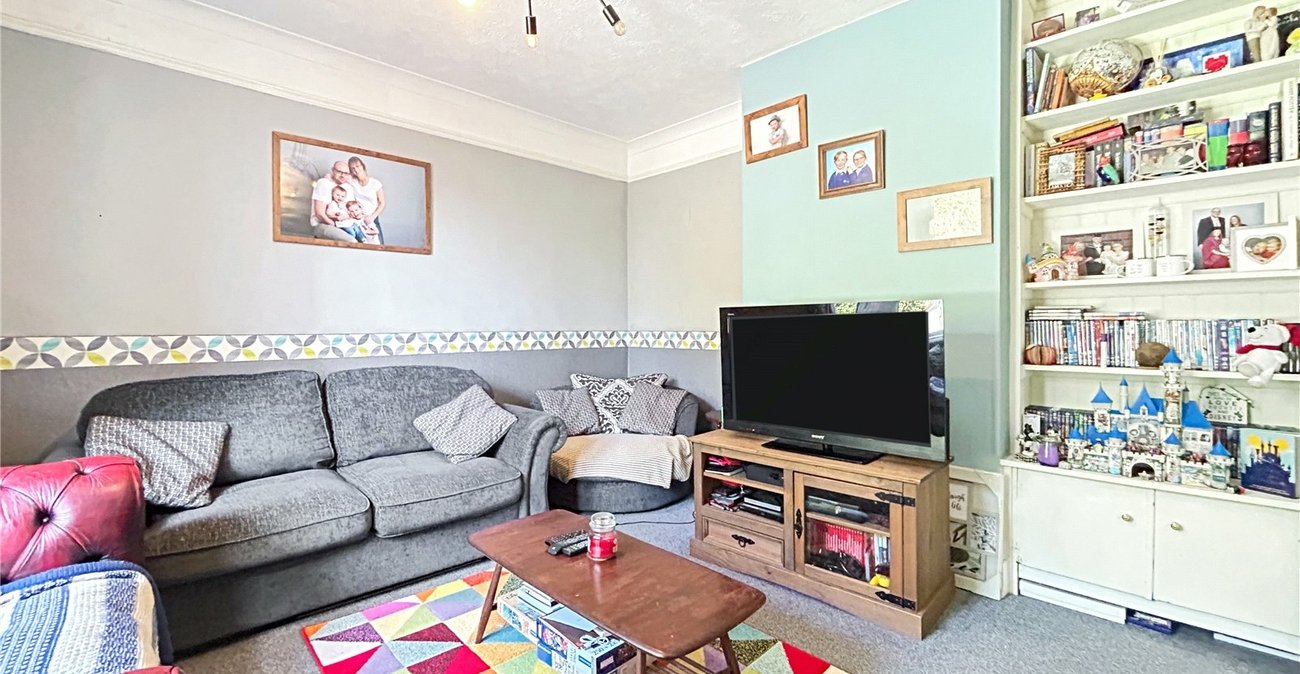 4 bedroom property for sale in Gillingham | Robinson Michael & Jackson