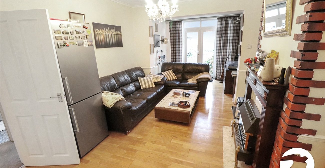 3 bedroom house for sale in Bexleyheath | Robinson Jackson