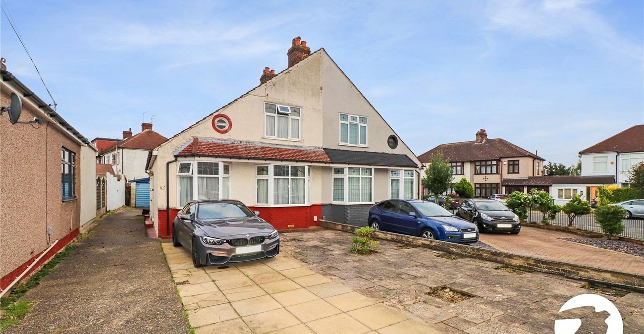 3 bedroom house for sale in Bexleyheath | Robinson Jackson