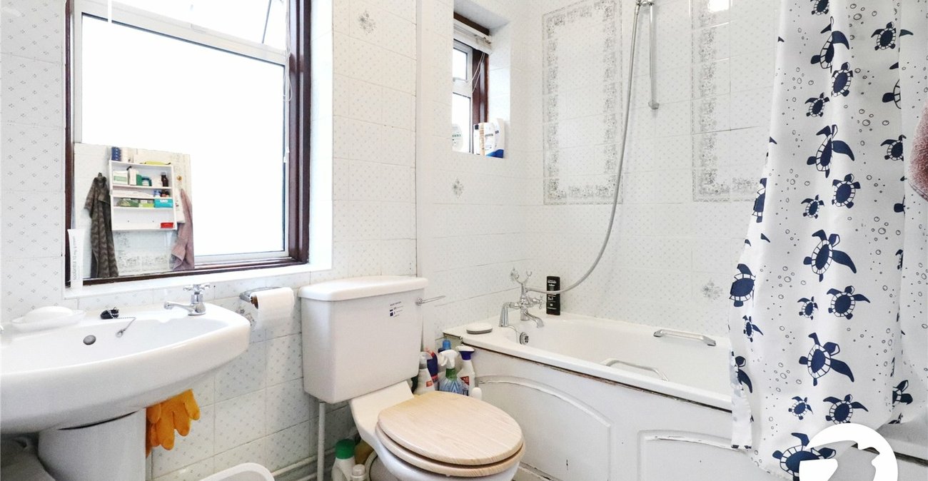 3 bedroom house for sale in Bexleyheath | Robinson Jackson