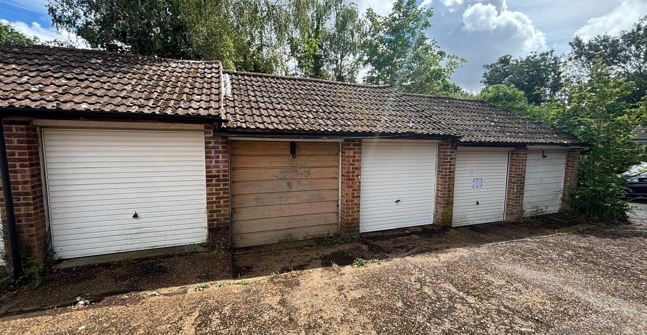 3 bedroom house for sale in Walderslade Woods | Robinson Michael & Jackson