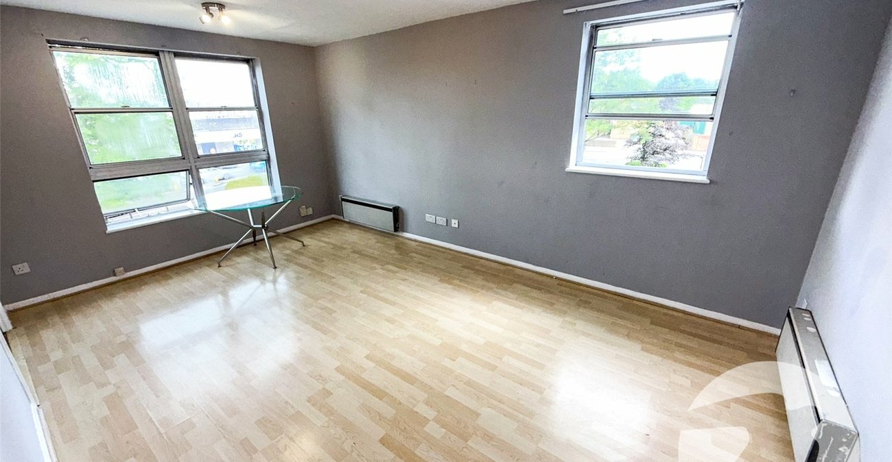 2 bedroom property for sale in London | Robinson Jackson