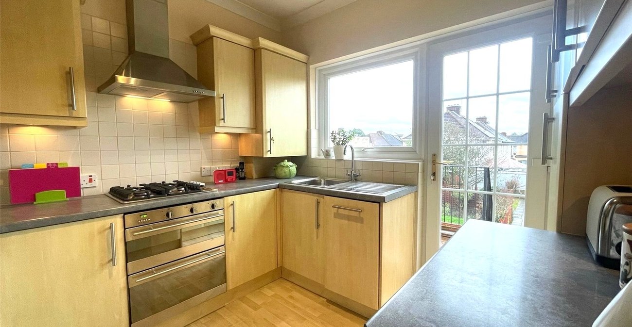 2 bedroom property for sale in South Welling | Robinson Jackson
