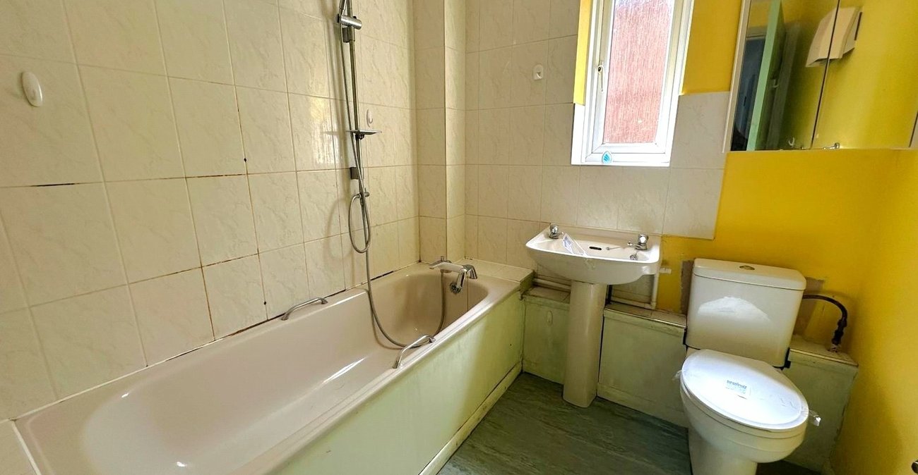 1 bedroom property for sale in London | Robinson Jackson