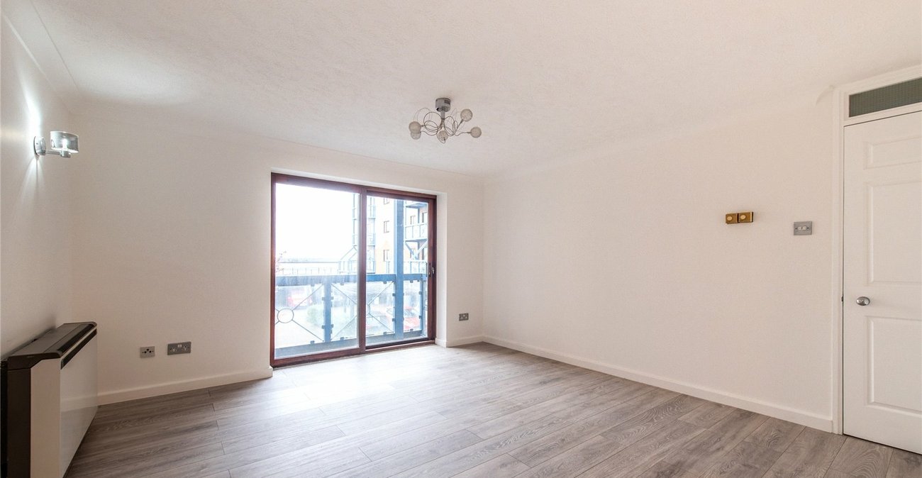 2 bedroom property for sale in West Street | Robinson Michael & Jackson