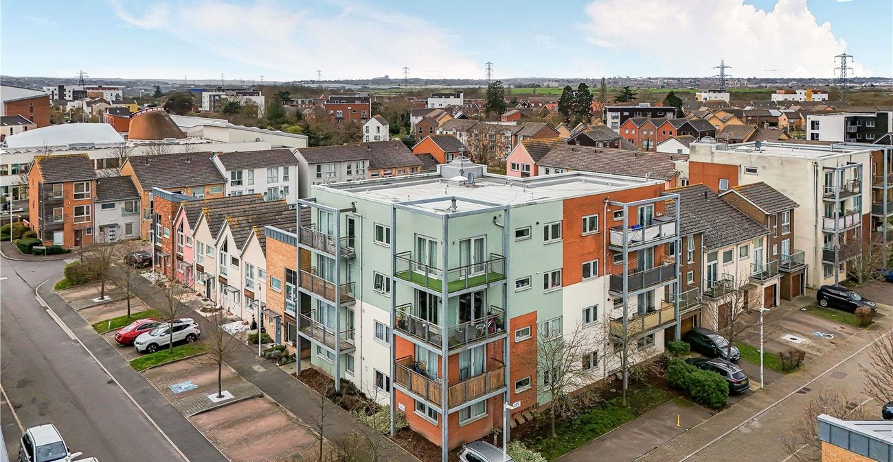 2 bedroom property for sale in Dartford | Robinson Jackson