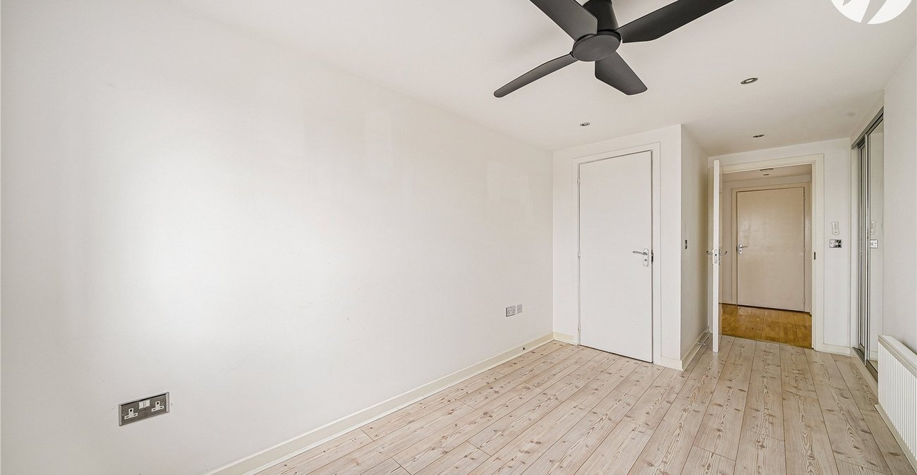 2 bedroom property for sale in Dartford | Robinson Jackson