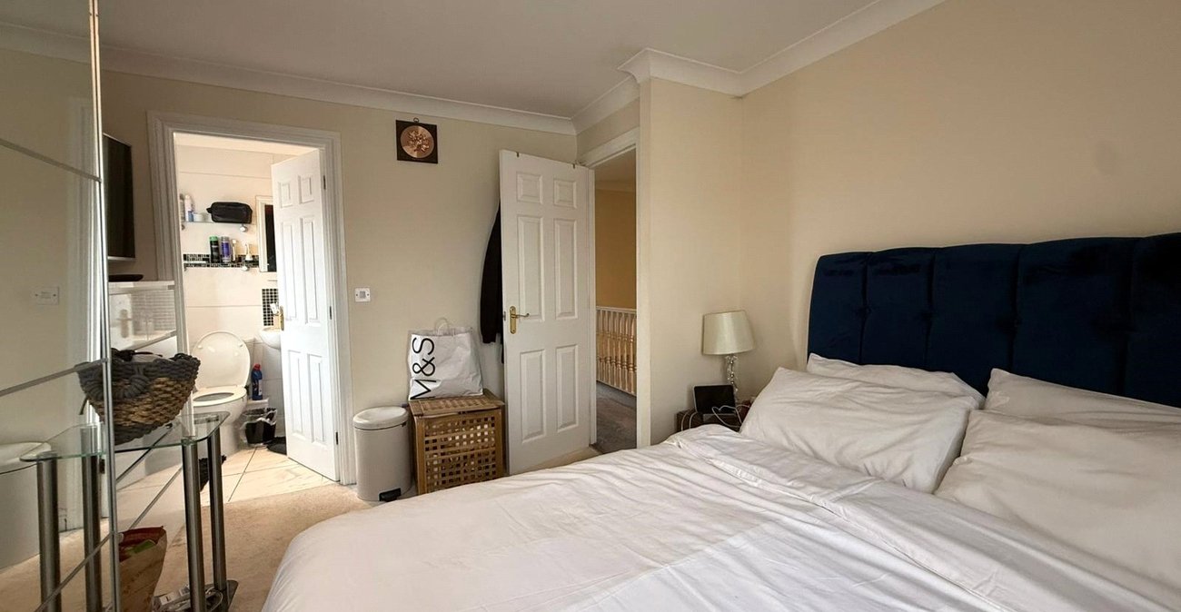 4 bedroom house for sale in Gravesend | Robinson Michael & Jackson