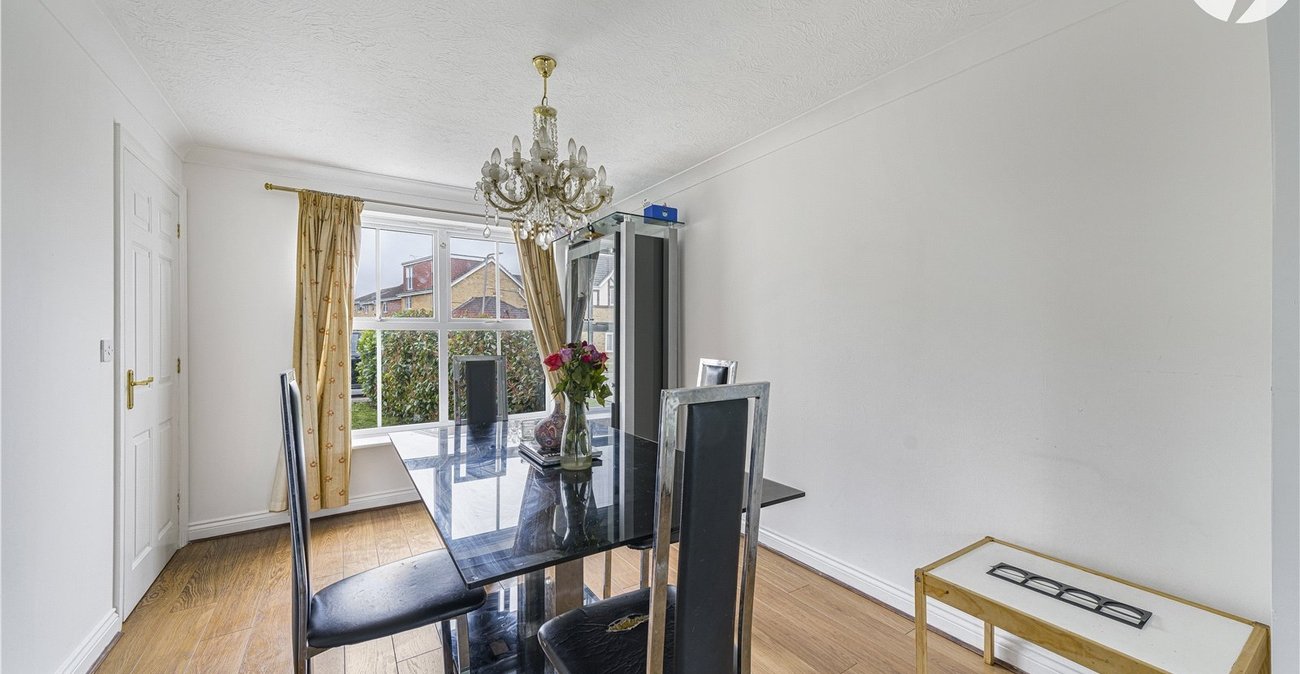 4 bedroom house for sale in Gravesend | Robinson Michael & Jackson