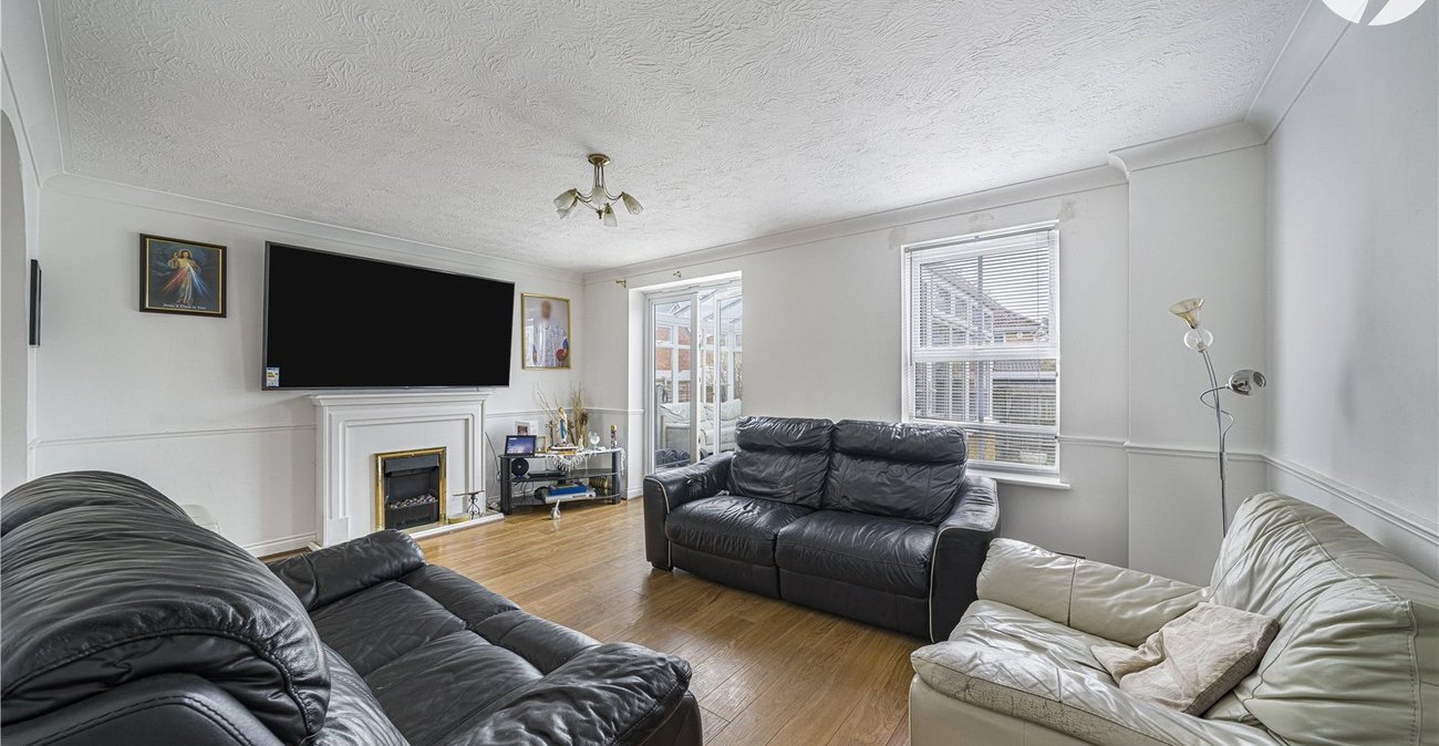 4 bedroom house for sale in Gravesend | Robinson Michael & Jackson