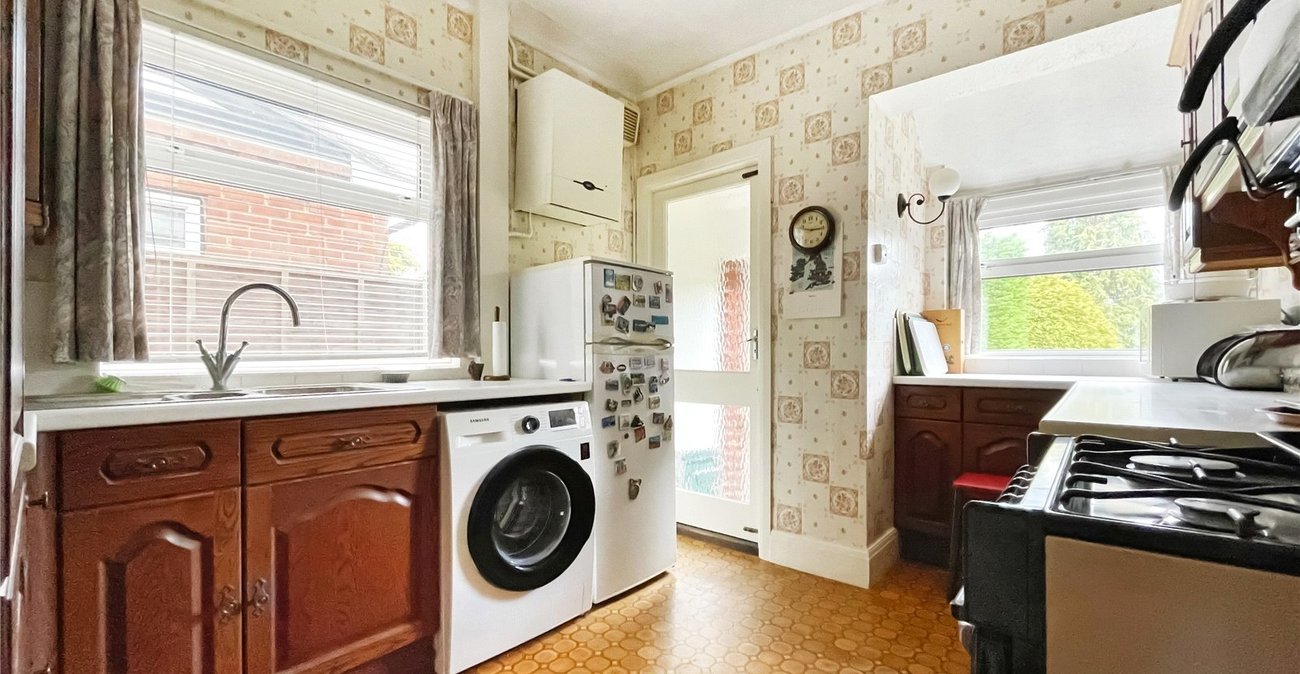 5 bedroom house for sale in Rainham | Robinson Michael & Jackson