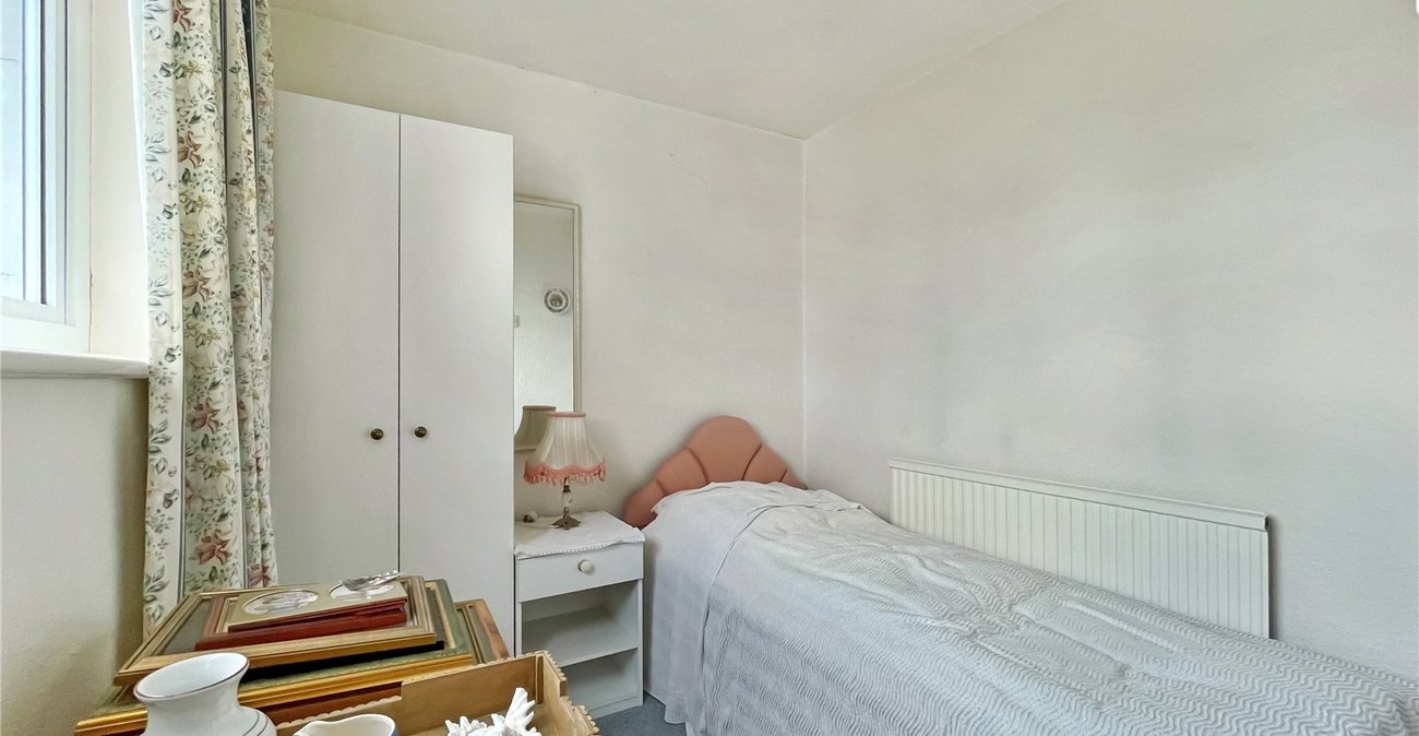 5 bedroom house for sale in Rainham | Robinson Michael & Jackson