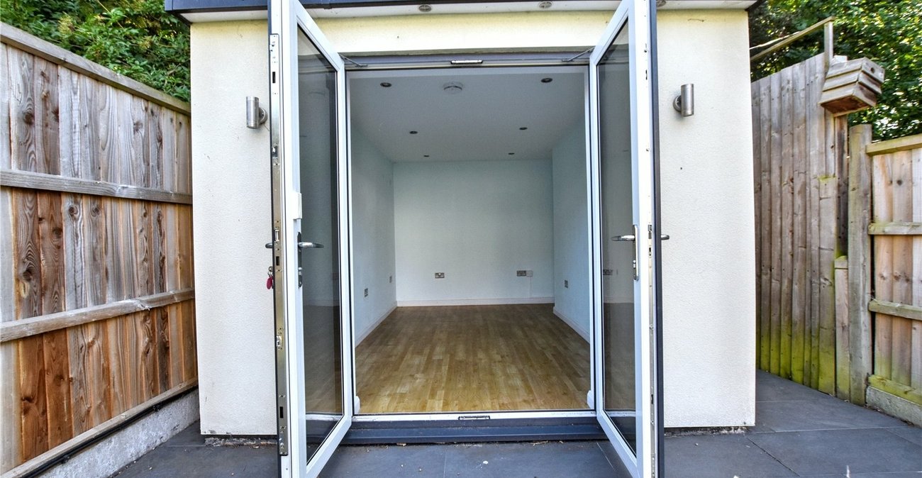 5 bedroom house for sale in Bexleyheath | Robinson Jackson