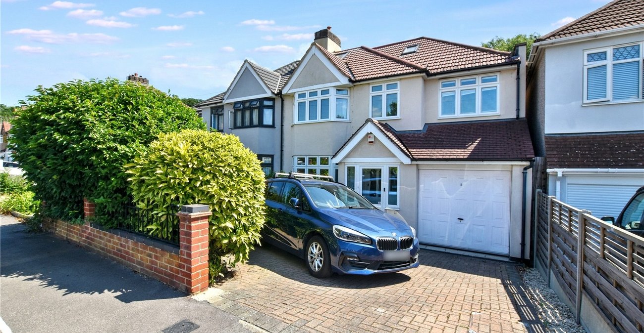 5 bedroom house for sale in Bexleyheath | Robinson Jackson