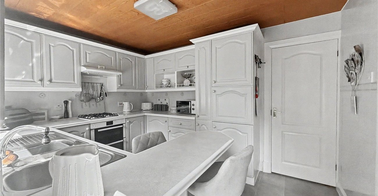 6 bedroom house for sale in Hempstead | Robinson Michael & Jackson