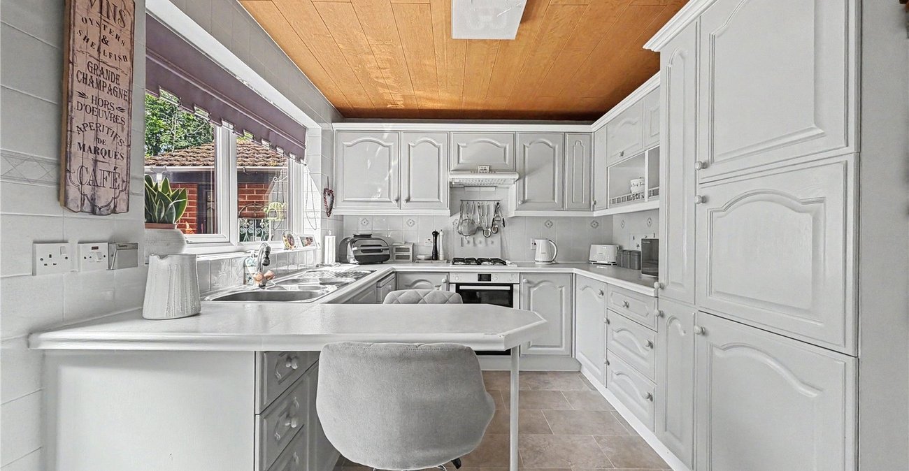 6 bedroom house for sale in Hempstead | Robinson Michael & Jackson