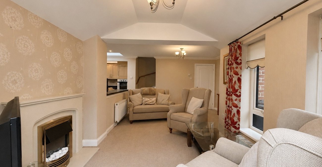 6 bedroom house for sale in Hempstead | Robinson Michael & Jackson