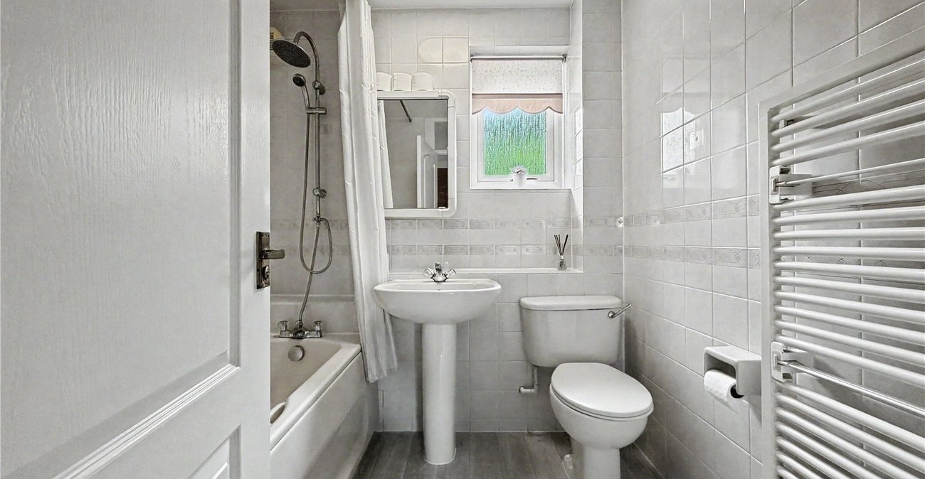 6 bedroom house for sale in Hempstead | Robinson Michael & Jackson