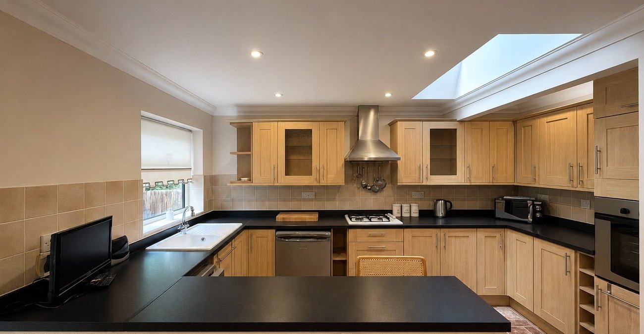 6 bedroom house for sale in Hempstead | Robinson Michael & Jackson