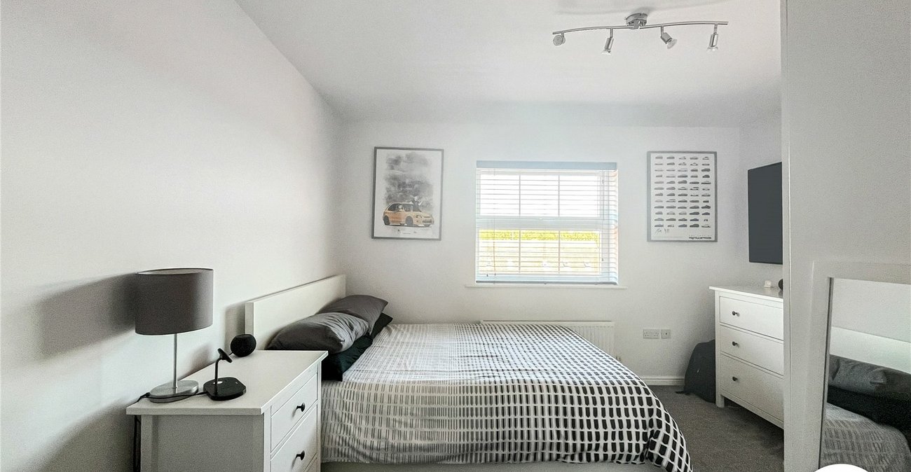 2 bedroom property for sale in Kemsley | Robinson Michael & Jackson