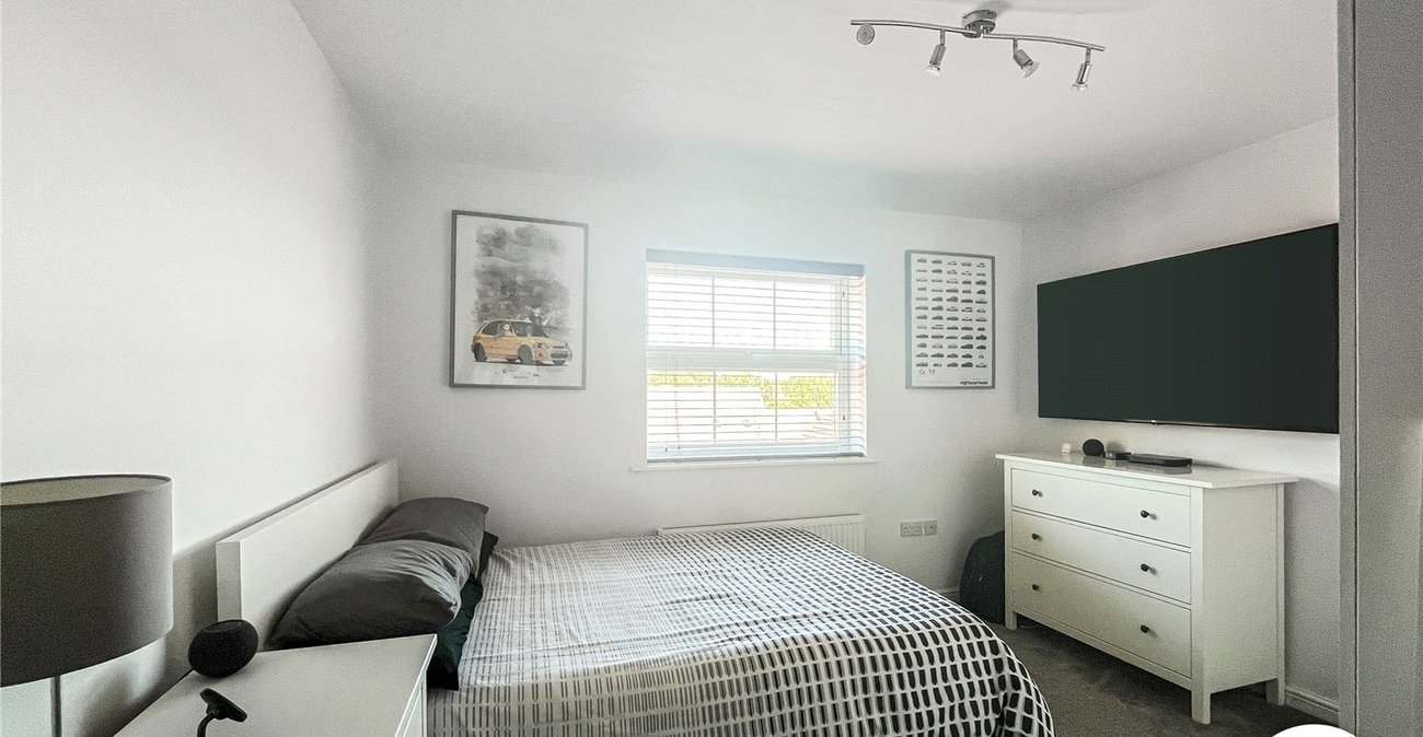 2 bedroom property for sale in Kemsley | Robinson Michael & Jackson