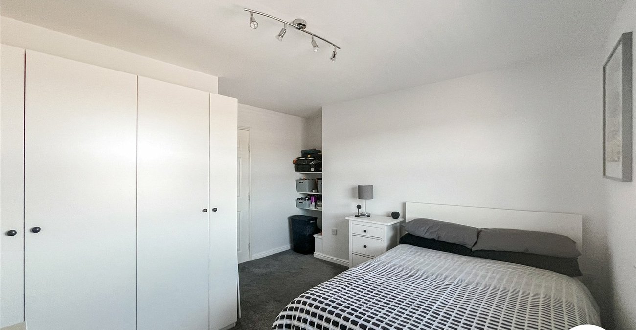 2 bedroom property for sale in Kemsley | Robinson Michael & Jackson