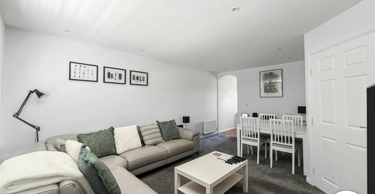 2 bedroom property for sale in Kemsley | Robinson Michael & Jackson