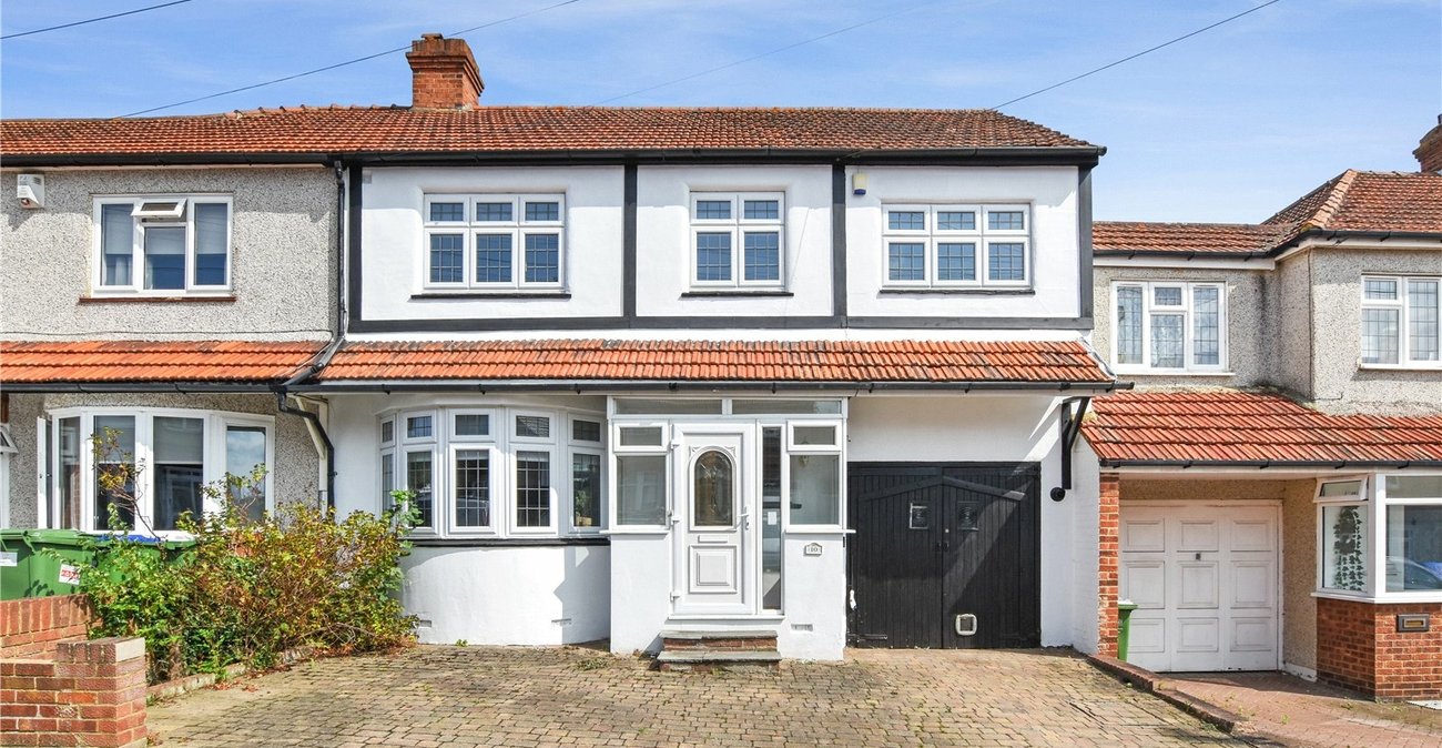 4 bedroom house for sale in Bexleyheath | Robinson Jackson