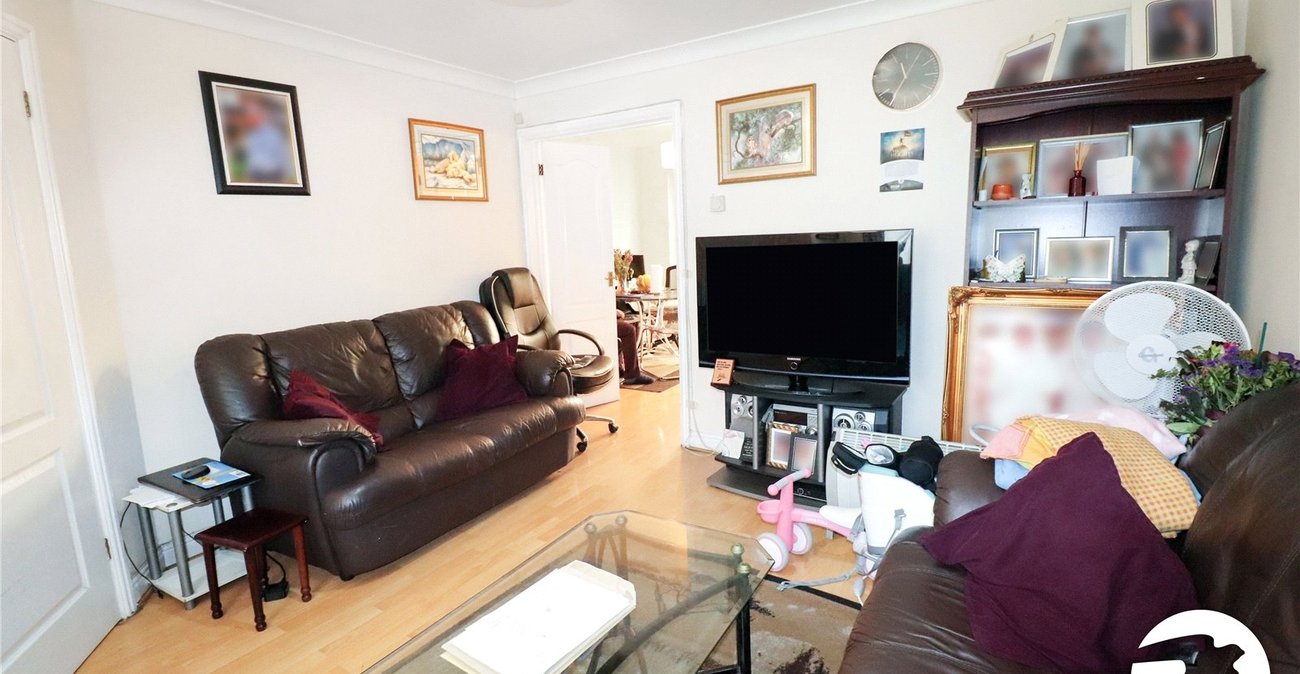 4 bedroom house for sale in London | Robinson Jackson