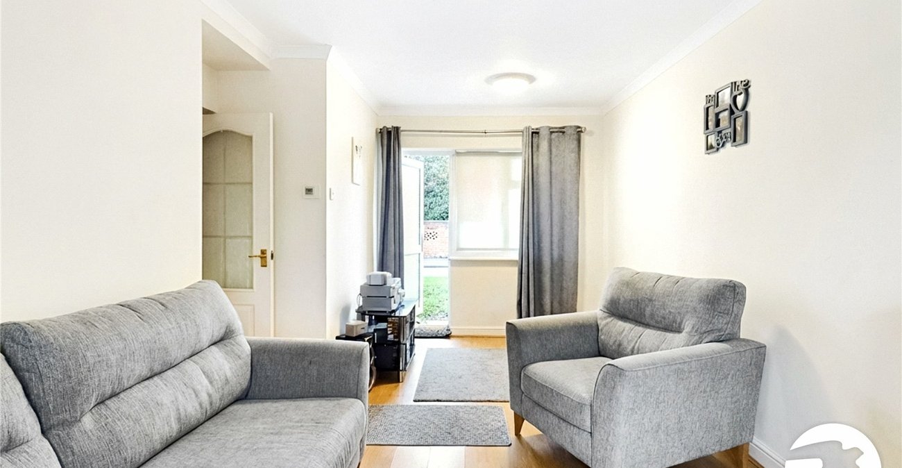 2 bedroom property for sale in Hurst Lane | Robinson Jackson