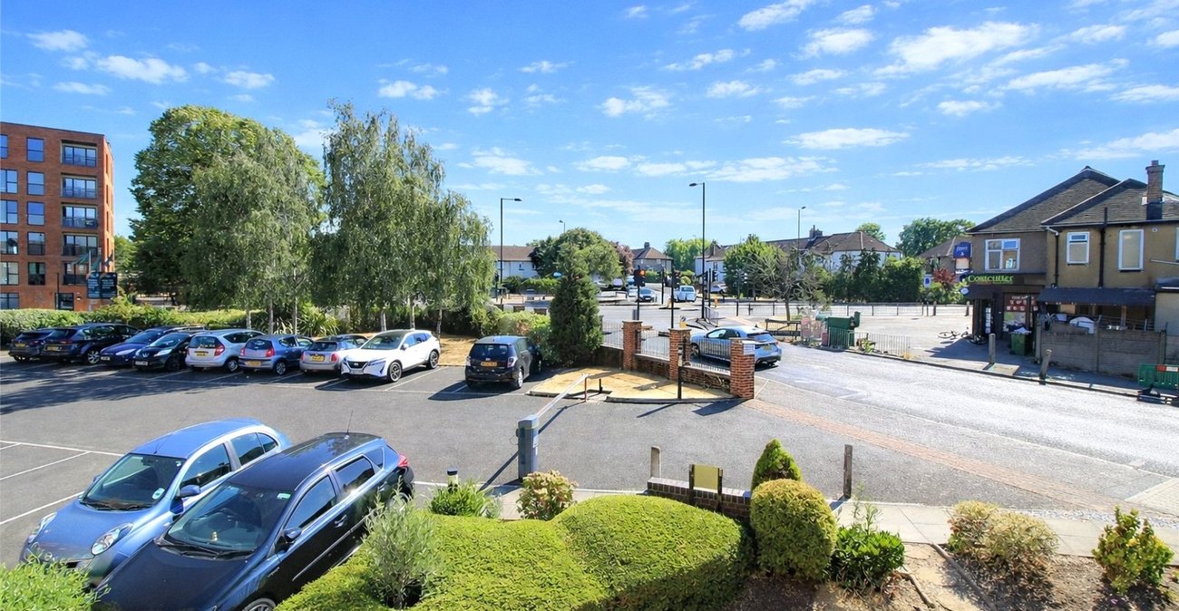 1 bedroom property for sale in London | Robinson Jackson