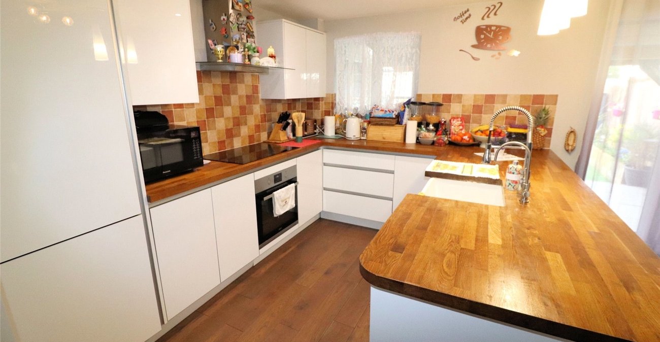 4 bedroom house for sale in Slade Green | Robinson Jackson