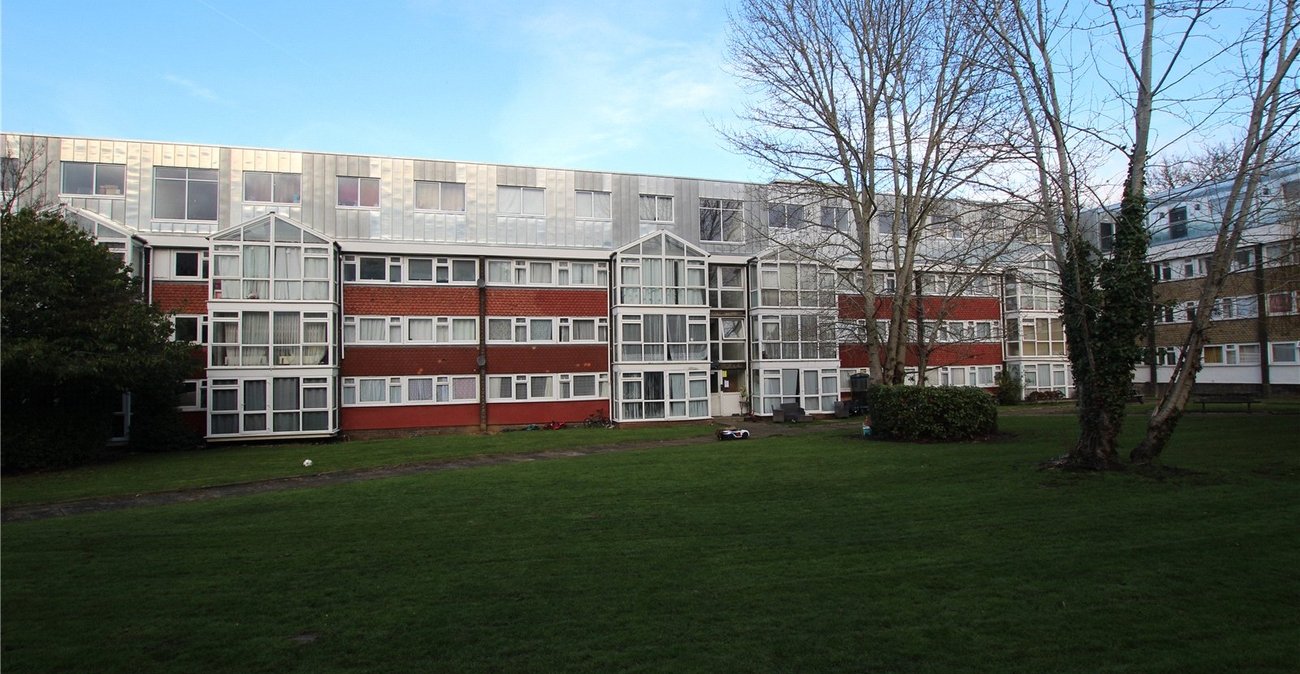 3 bedroom property for sale in Shooters Hill | Robinson Jackson