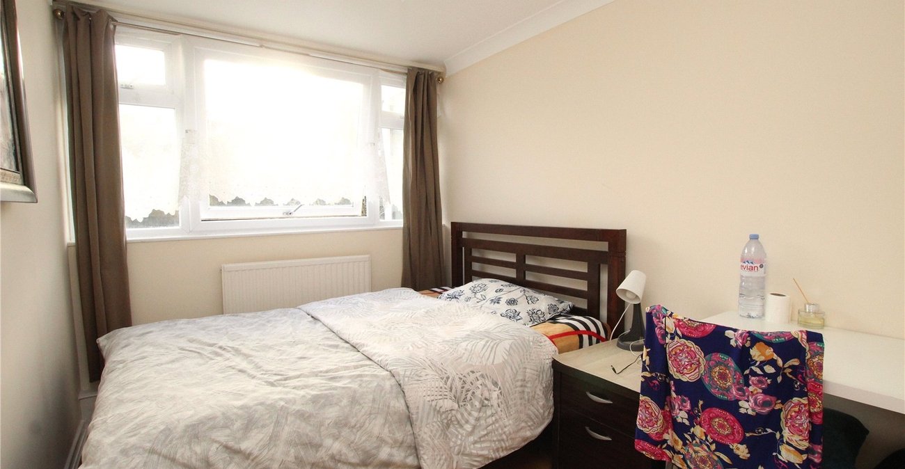 3 bedroom property for sale in Shooters Hill | Robinson Jackson