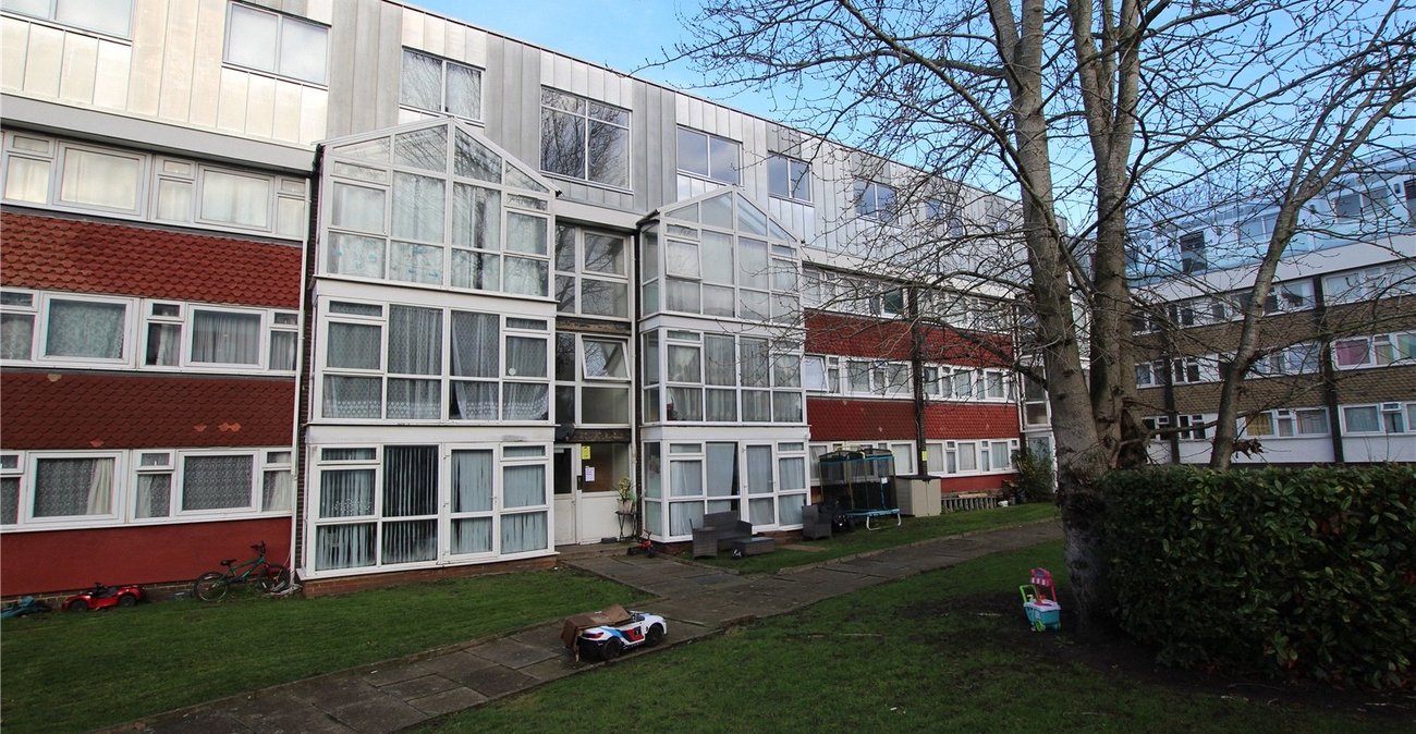 3 bedroom property for sale in Shooters Hill | Robinson Jackson