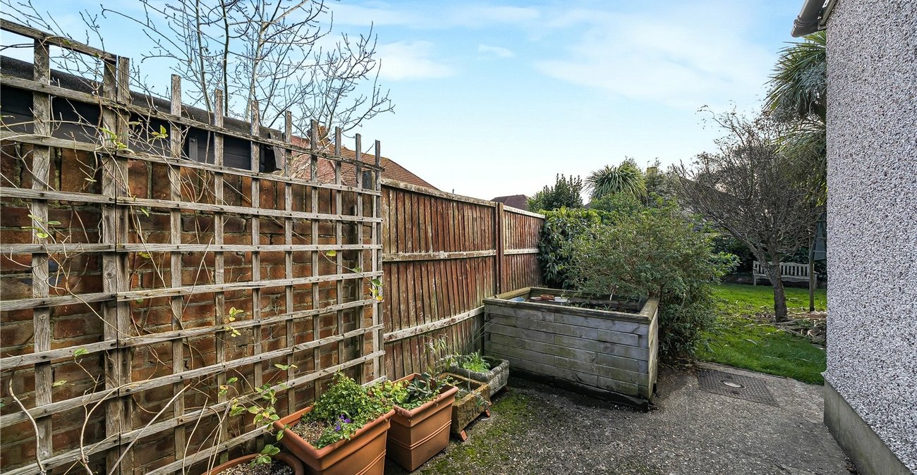 4 bedroom house for sale in Welling | Robinson Jackson