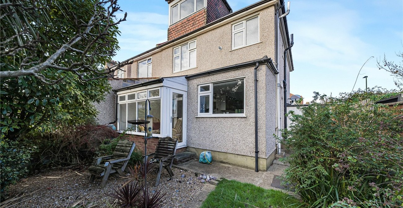 4 bedroom house for sale in Welling | Robinson Jackson