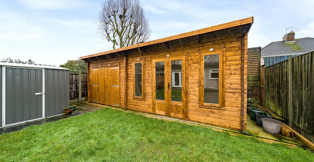 6 bedroom house for sale in Welling | Robinson Jackson