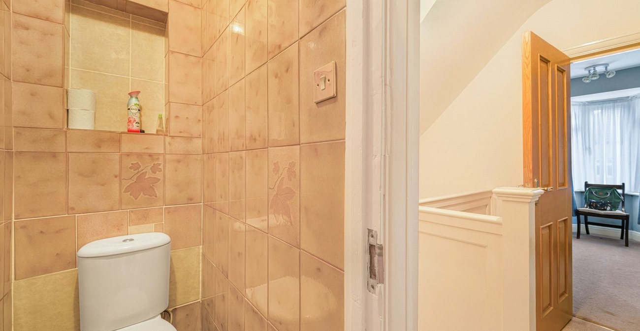 6 bedroom house for sale in Welling | Robinson Jackson