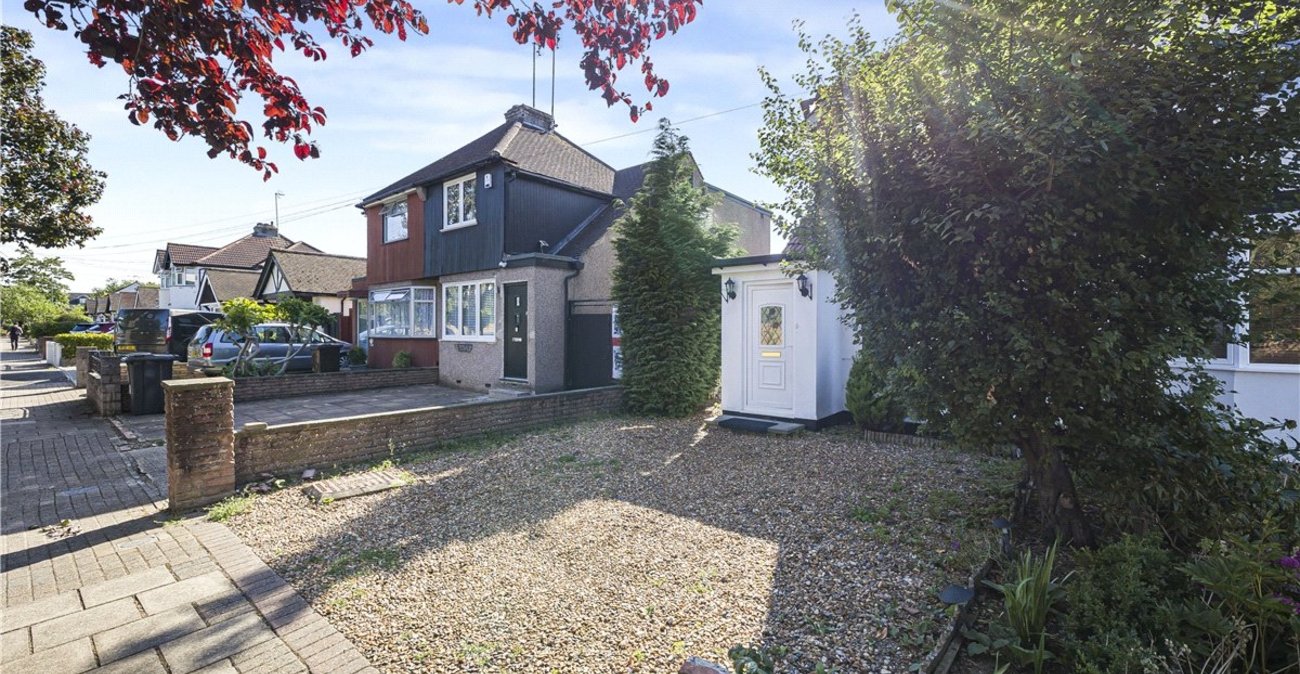 3 bedroom house for sale in Orpington | Robinson Jackson