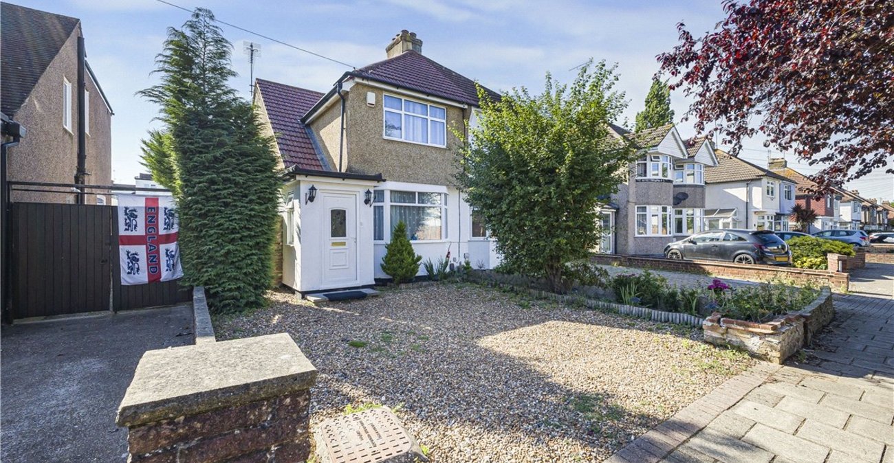 3 bedroom house for sale in Orpington | Robinson Jackson