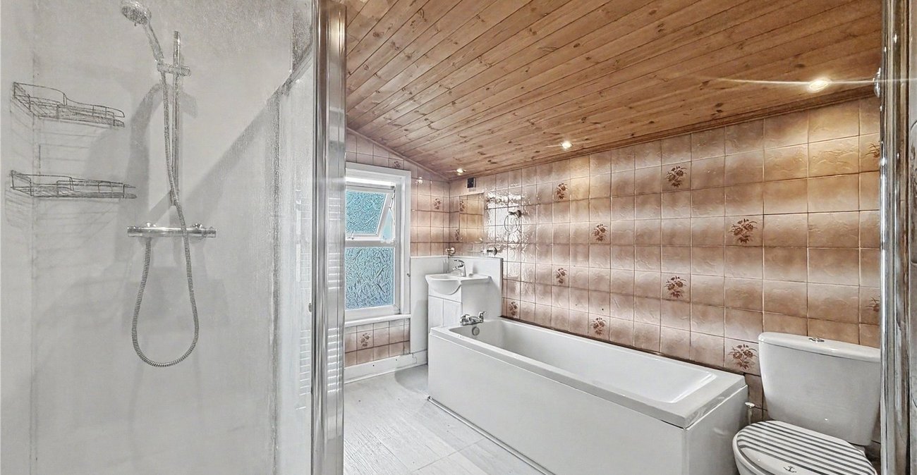 3 bedroom house for sale in Gillingham | Robinson Michael & Jackson