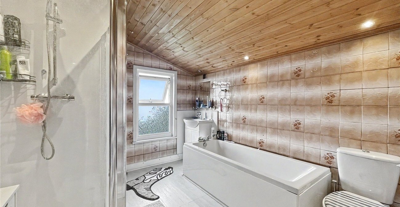 3 bedroom house for sale in Gillingham | Robinson Michael & Jackson