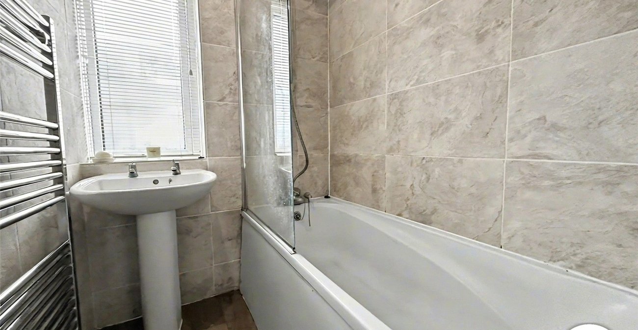 3 bedroom house for sale in Rochester | Robinson Michael & Jackson