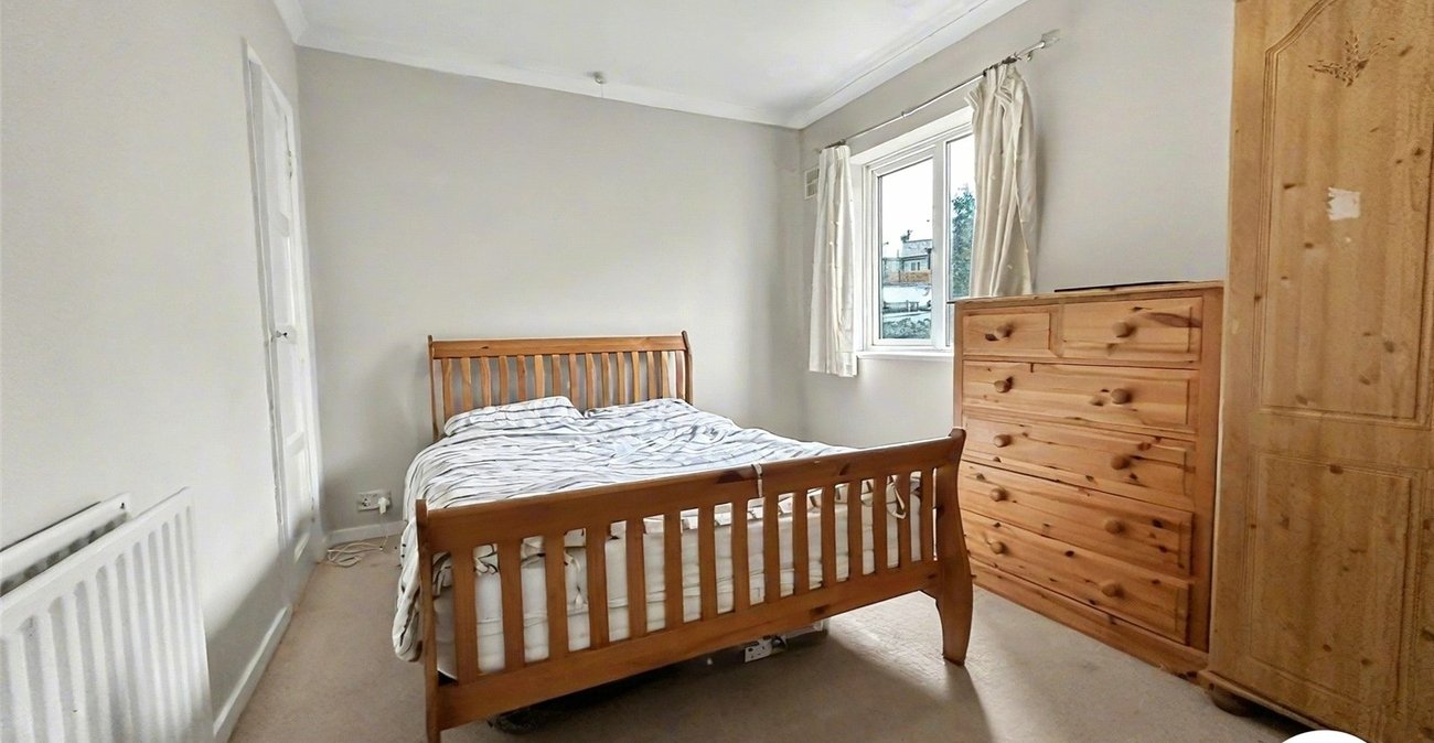 3 bedroom house for sale in Rochester | Robinson Michael & Jackson