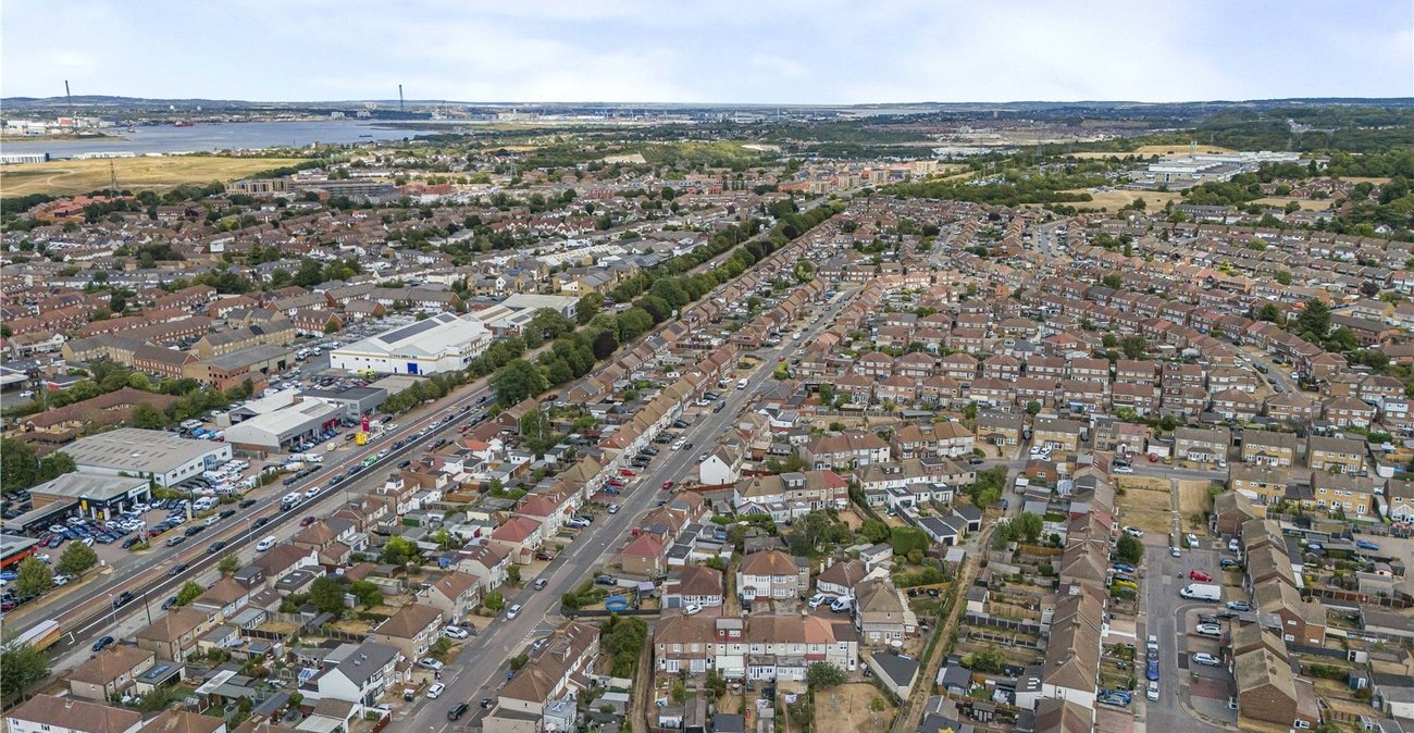 3 bedroom house for sale in Dartford | Robinson Jackson
