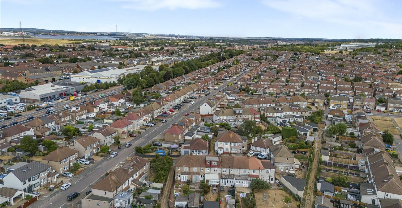 3 bedroom house for sale in Dartford | Robinson Jackson