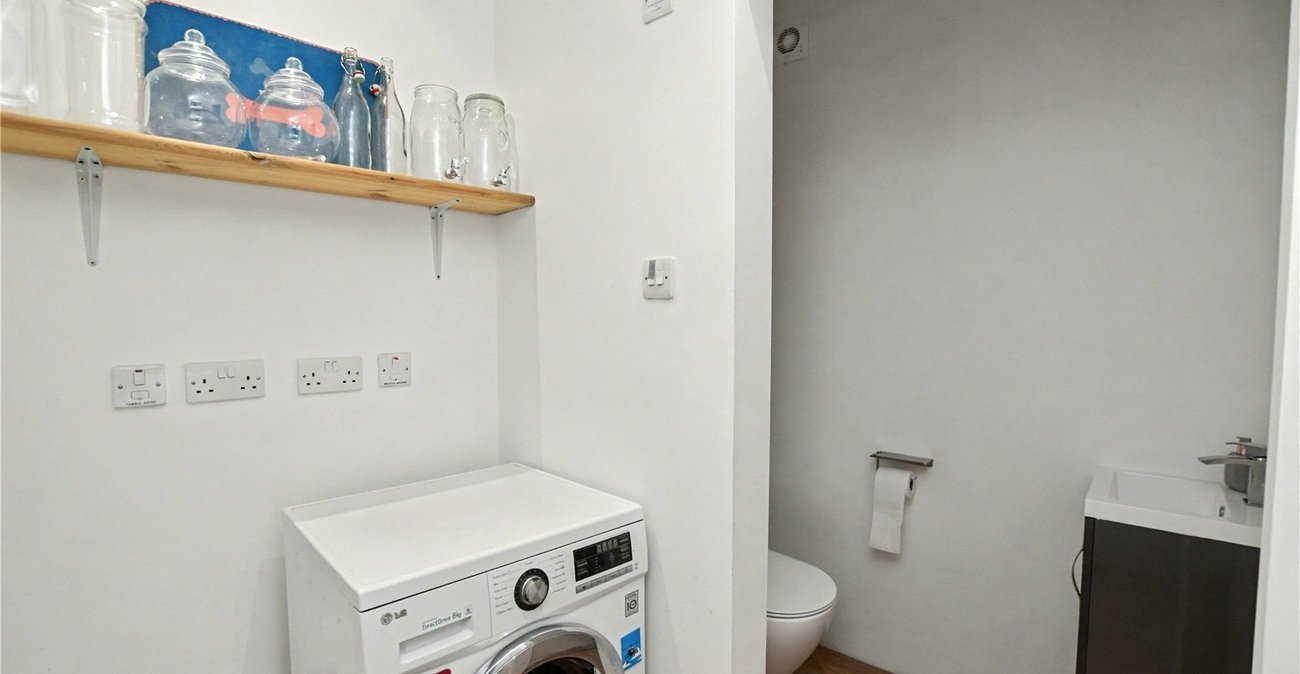 5 bedroom house for sale in Bexleyheath | Robinson Jackson