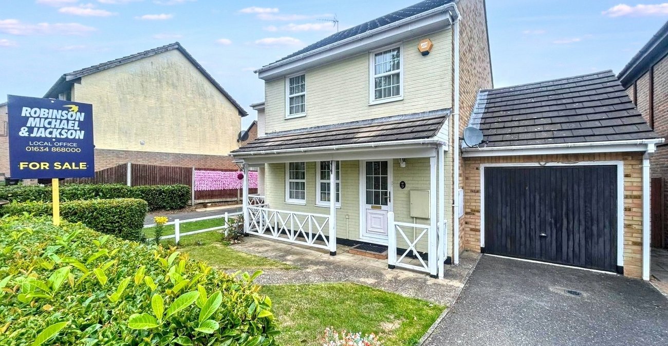 3 bedroom house for sale in Lordswood | Robinson Michael & Jackson